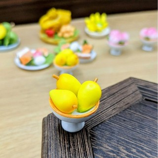 Đĩa xoài mini đất sét Nhật trang trí thờ cúng thần tài thổ địa mini