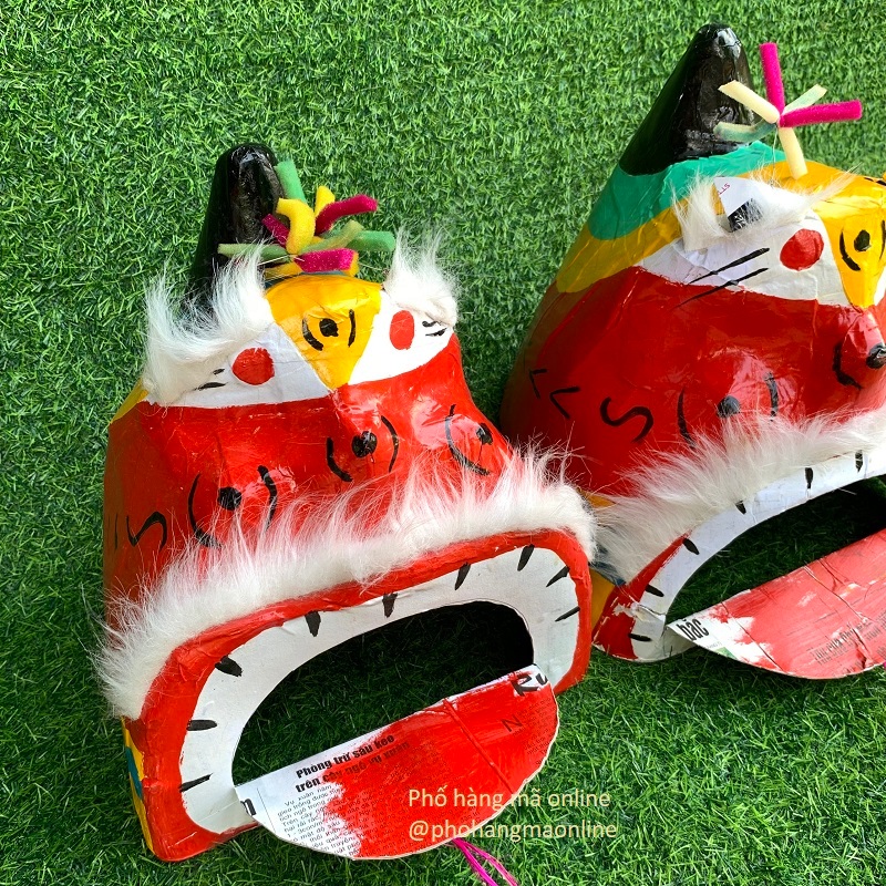 Đầu lân sư tử giấy bồi dùng trang trí, hóa trang trong các dịp lễ
