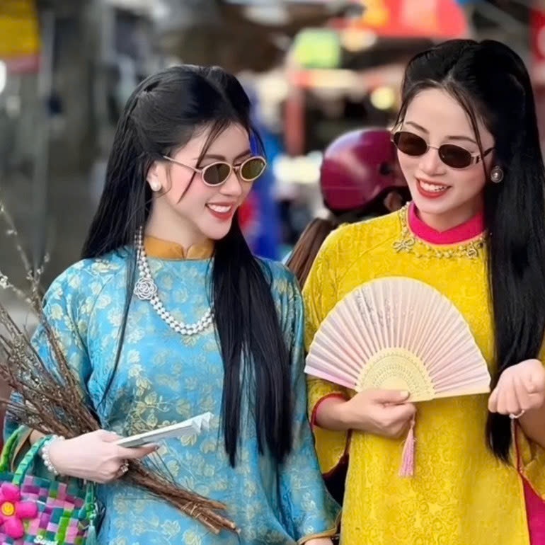 Kính râm mát thầy bói chụp ảnh áo dài tết kỷ yếu cưới hỏi đi chơi dã ...