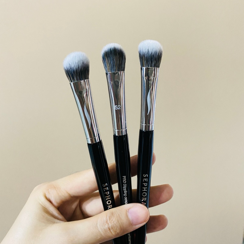 Cọ che khuyết điểm Sephora  52 lông siêu mịn. Hàng hot cho các make up chuyên nghiệp.