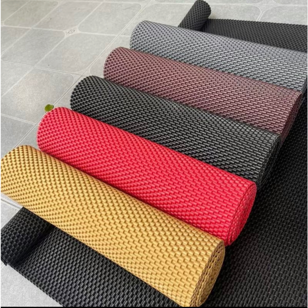Thảm lót sàn vân 3D màu trơn kích thước xe 7 chỗ 4.5m x 60cm và lót cả cốp 3m x 1.2m