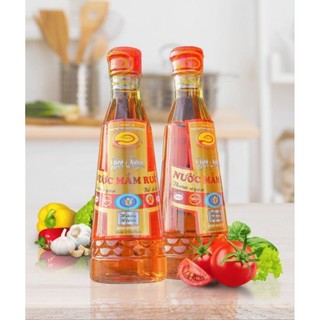 [ Đặc Sản] 2 Chai Thủy Tinh 320ml Nước Mắm Nhĩ Truyền Thống Làm Từ Ruốc Giọt Ngọc 30 Độ Đạm Hiệu Con Cá Vàng