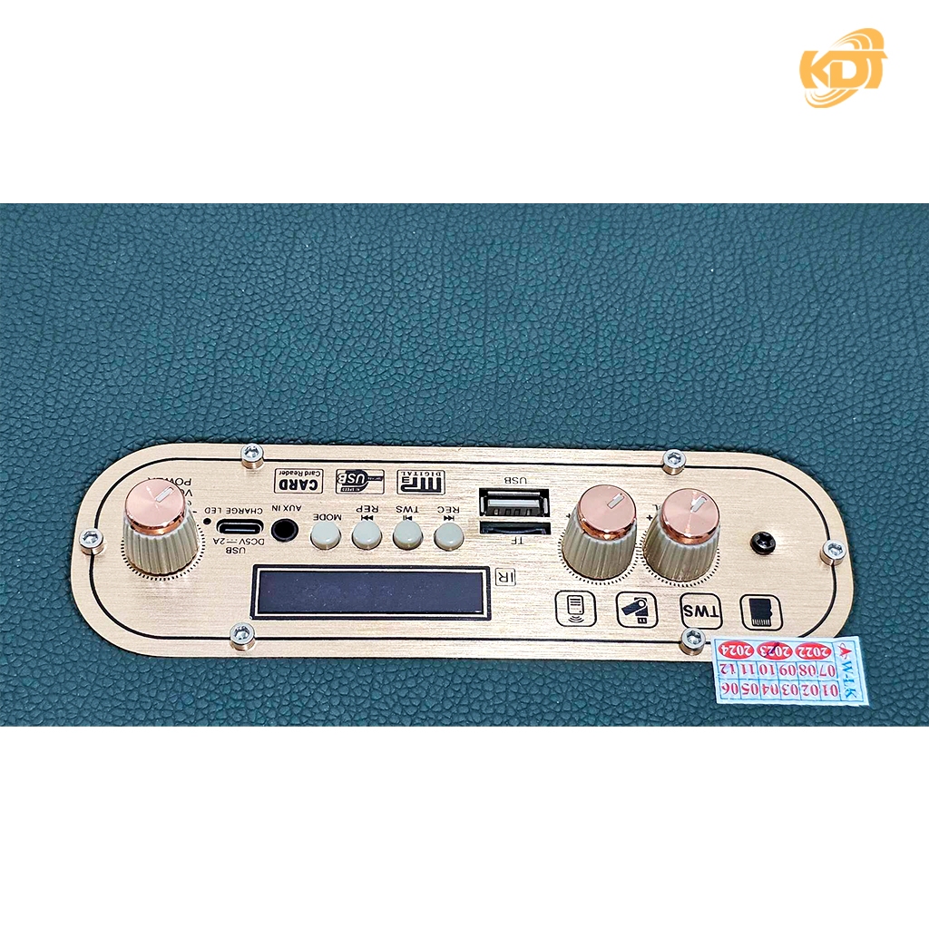 Loa xách tay Dojikar Z-240 kết nối bluetooth, AUX, USB, thẻ nhớ - tặng kèm 2 micro không dây - KDT89