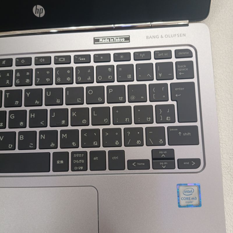 laptop HP Elitebook folio g1.cpu M3 6y30.ram 8G.ssd 128g.man 12.5