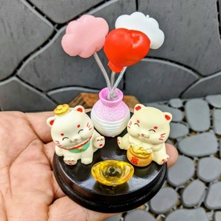Mèo may mắn thu hút tài lộc trang trí bàn làm việc - Ỗ tô