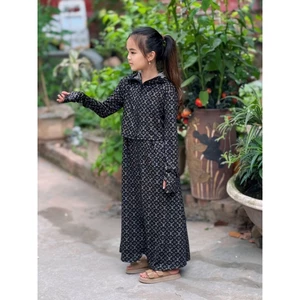 Áo Choàng Chống Nắng 2lớp Cho Bé Thoáng Mát Thấm Hút Mồ Hôi 20-35kg