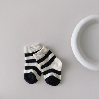 Tất vớ thể thao phong cách Hàn Quốc chống trơn trượt cho bé trai, bé gái 0-3 tuổi. Dino Kids