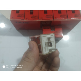 Rơ le nháy xi nhan UUS 3 chân vỏ đỏ điện 12v 24v. (Giá 1 chiếc)