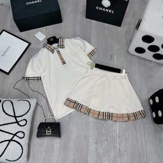 Set Bộ Đồ Nữ Áo Polo Nỉ Mì Kem TRơn Phối Kẻ Caro BBR Mix Chân Váy Xếp Ly Viền Gấu Kẻ Freesize