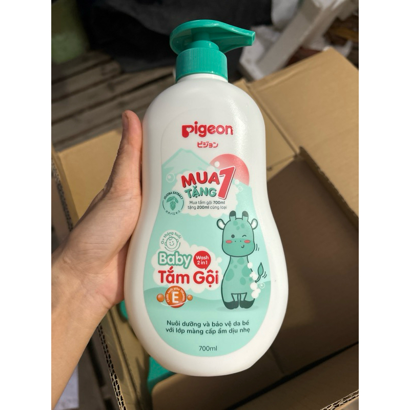 sữa tắm gội Pigeon cho bé hương hướng dương 2in1 700ml