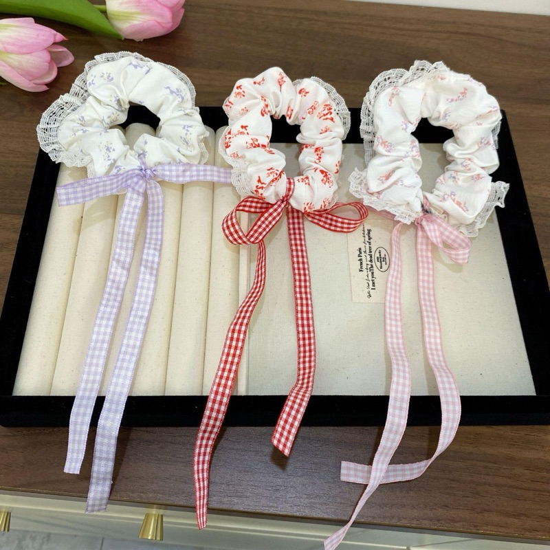 Dây Cột Tóc Scrunchies Đính Nơ Hoạ Tiết Hoa Nhí Viền Ren Tiểu Thư Phụ Kiện Tóc Nữ và Bé Gái
