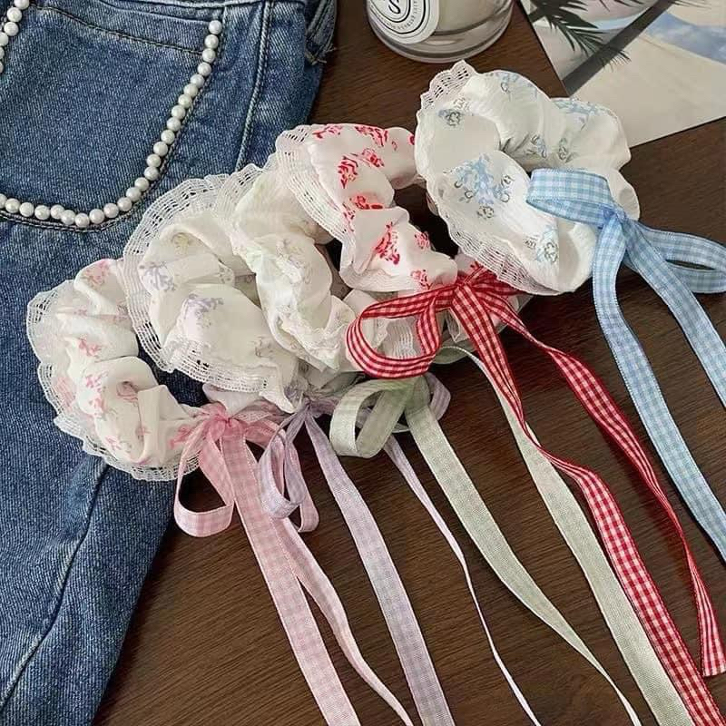 Dây Cột Tóc Scrunchies Đính Nơ Hoạ Tiết Hoa Nhí Viền Ren Tiểu Thư Phụ Kiện Tóc Nữ và Bé Gái