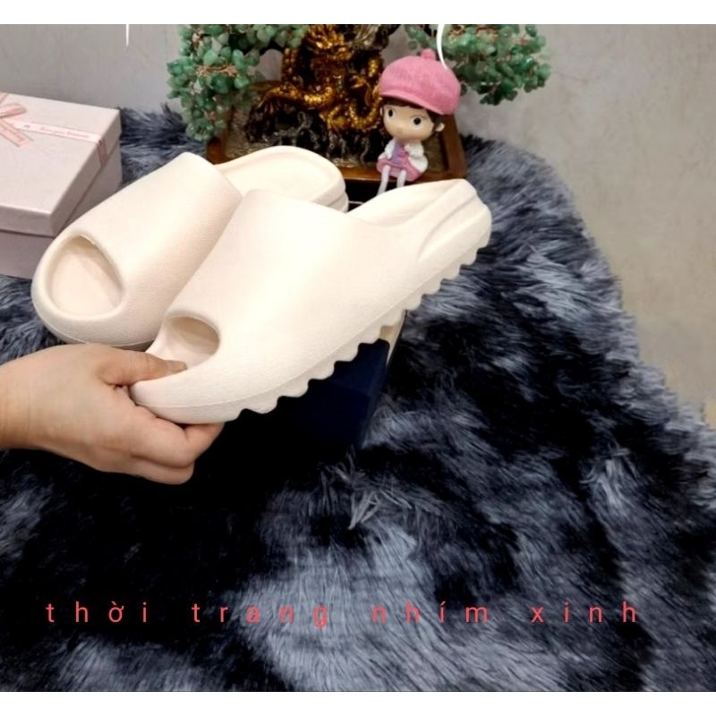 Dép bánh mì, bản vân nhám hót trend 2024 , chất liệu nhựa eva cao cấp, trẻ trung năng động