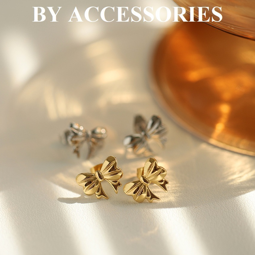 Bông tai nữ titan kiểu thắt nơ nhỏ xinh đơn giản mạ vàng 18K không gỉ WE2469 BY ACCESSORIES