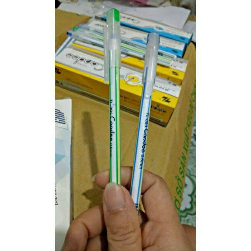 Hộp 20 chiếc bút bi nến Candee TL 093 mực xanh đen