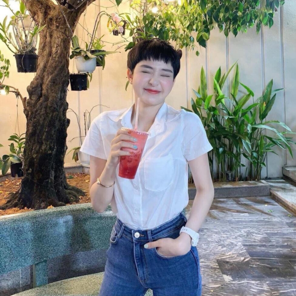 EMLY -  Áo Sơ Mi Nữ Cộc Tay Lụa Trắng HIỀN HỒ , Áo Sơ Mi Trắng Trơn Cộc Tay Có Túi (KHÔNG BỊ NHĂN )