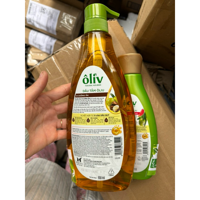 Sữa Tắm Dầu Tắm Ôliv / Oliu 3X Dưỡng Ẩm Làm Sạch Sâu  Giúp Da Cắng Bóng Mềm Mịn Khỏe Mạnh 650mL