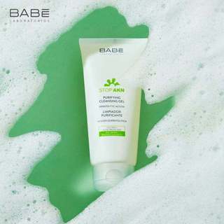 Gel Rửa Mặt Kiểm Soát Dầu, Giảm Mụn BABE Stop AKN Purifying Cleansing Gel