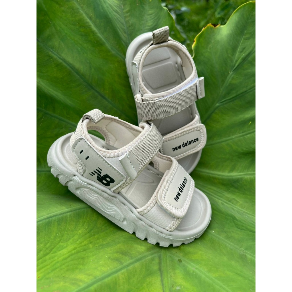 sandal cho bé trai dép quai hậu cho bé gái đi hoặc nhẹ êm chân kiểu dang thể thao năng động khâu đế QCCC có hộp A7B7
