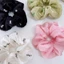 Scrunchies cột tóc vải voan cao cấp kính mĩ chíu chíu dưới nắng vàng handmade