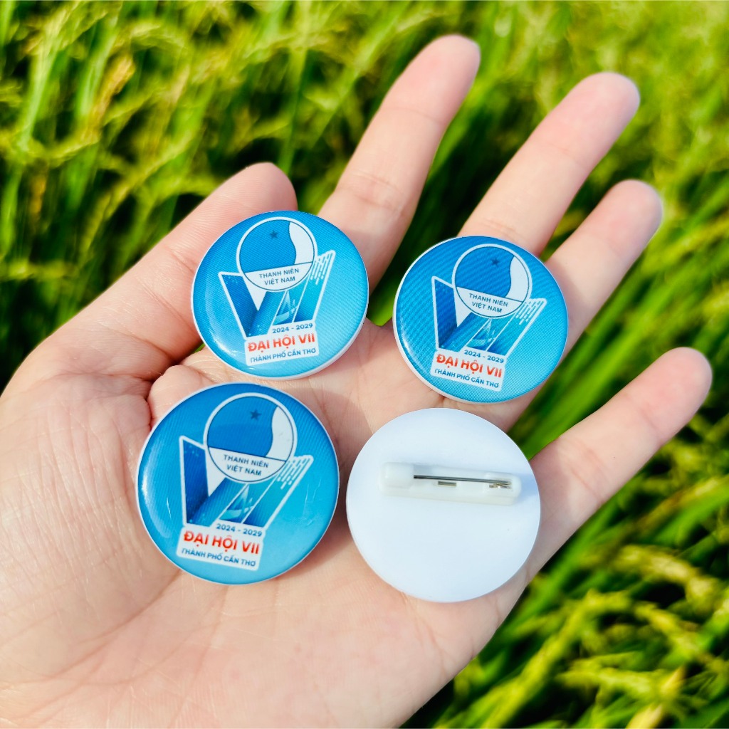 Ghim cài áo, huy hiệu in logo đoàn , đội, hội, bảng tên đeo cho nhân ...