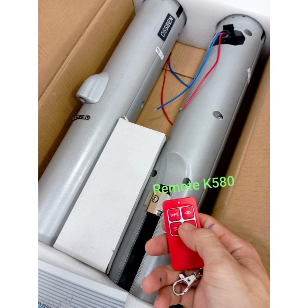 Remote cửa cổng Ossden đèn đỏ, dùng cho motor cổng bánh lăn Ossden