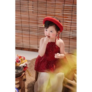 Set đồ tết bé gái, áo yếm gấm đỏ hoa phối quần ống rộng kèm bờm đội đầu dễ thương cho bé