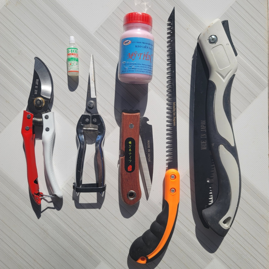 (Freeship) 7 món dụng cu cây cảnh (Kéo cắt cành, kéo tỉa cành, kích rễ hb101, keo liền da, cưa lách, cưa gấp, dao ghép)