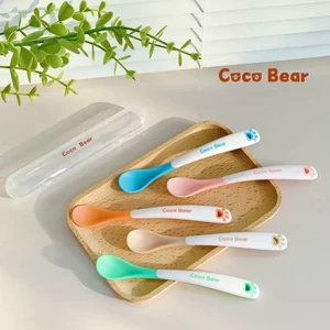 Thìa ăn dặm cảm biến nhiệt báo nóng Cocobear kèm hộp, muỗng ăn dặm mềm có báo nóng an toàn cho bé