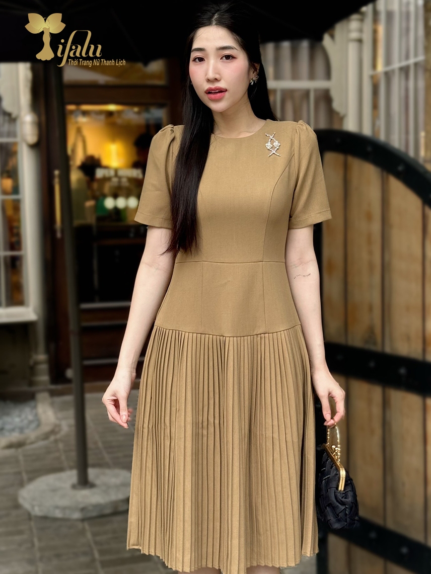 Ảnh Váy nữ Đầm dự tiệc màu be Zol by TIFALU dáng xòe A chân váy dập ly sang trọng - ZOL725BE 1