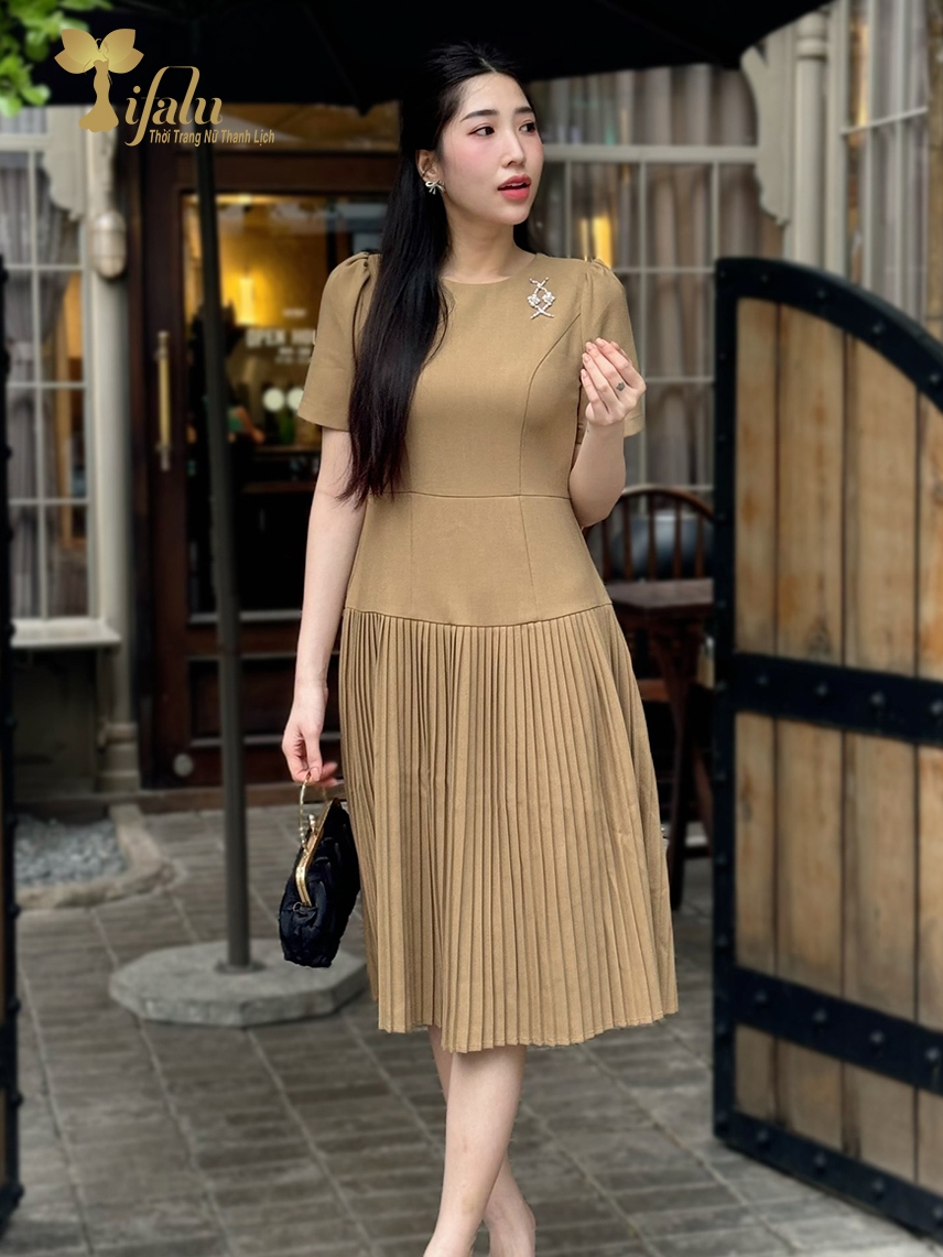 Ảnh Váy nữ Đầm dự tiệc màu be Zol by TIFALU dáng xòe A chân váy dập ly sang trọng - ZOL725BE 2