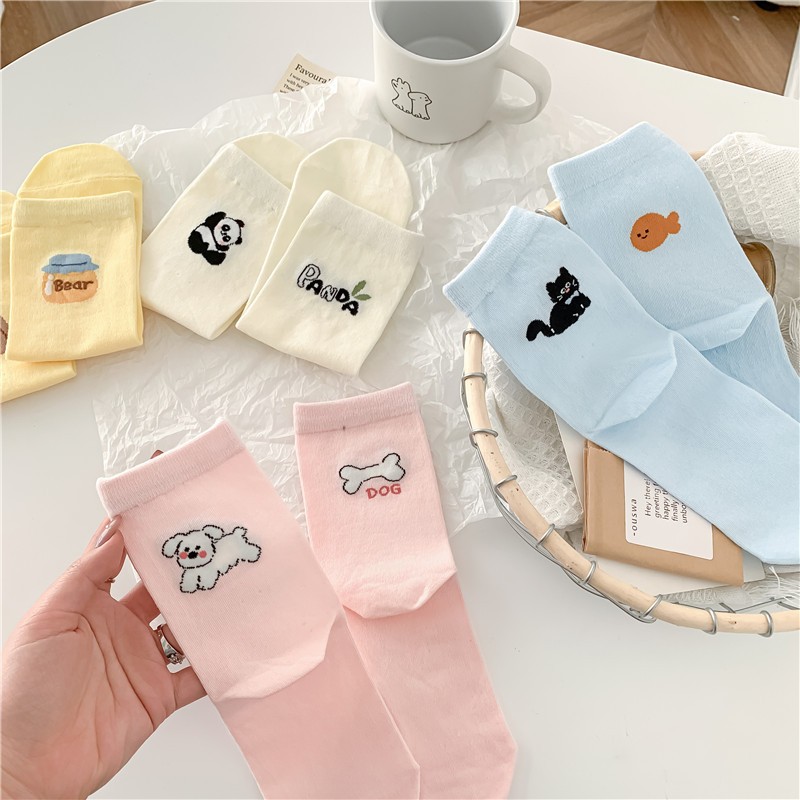 Vớ Tất họa tiết icon 4 màu cổ lửng phong cách thể thao, năng động.