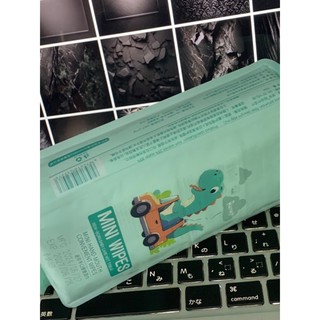 Khăn ướt mini wipes 8 gói nhỏ X 8 tờ