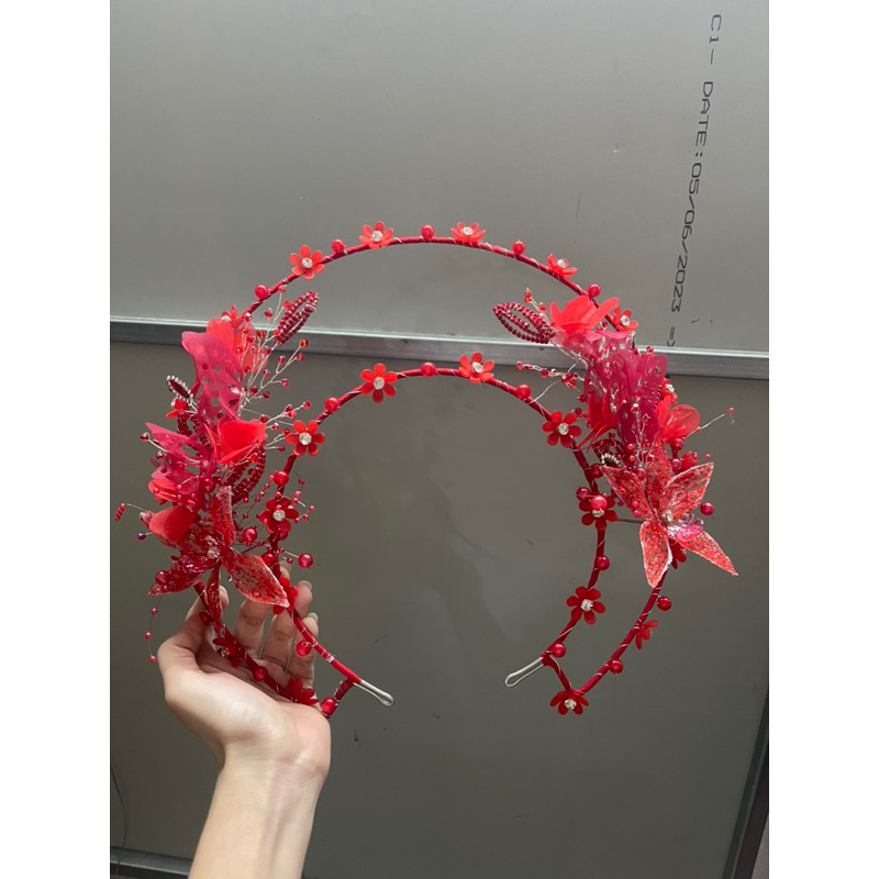 mấn cô dâu cách tân viền hoa và hạt trai