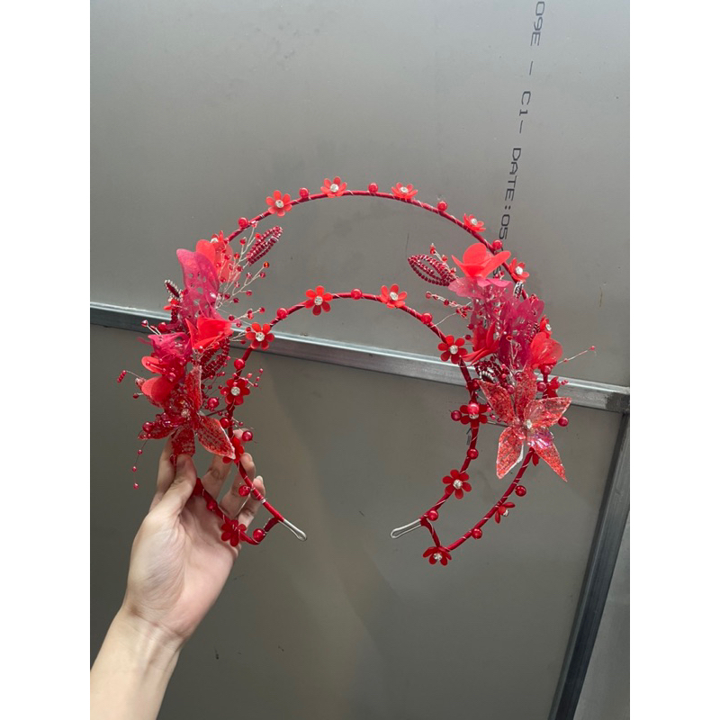 mấn cô dâu cách tân viền hoa và hạt trai