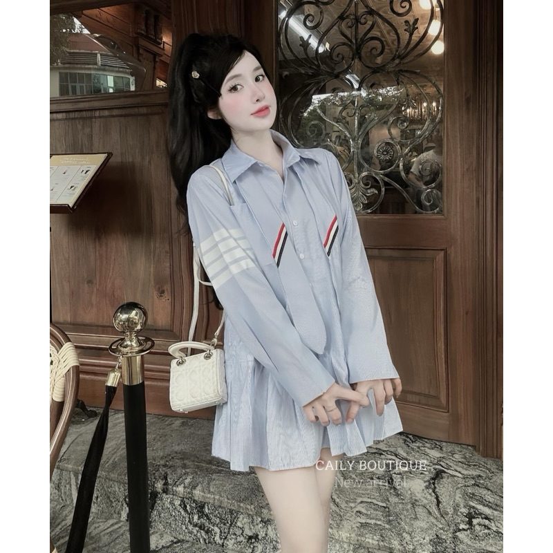MIU.STUDIO | Đầm xuông sơmi dáng babydoll dài tay phối sọc trắng thiết kế chân dập ly ngắn xoè kèm dây style trẻ trung