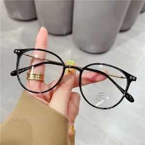 Gọng kính cận Khánh Vy thời trang nữ cao cấp,kính giả cận mắt không độ chống tia UV hot ABICA 526