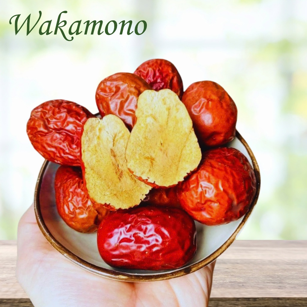 Táo Đỏ Hòa Điền Wakamono Organic VỤ MỚI size Trung 100 - 110 quả/kg, không chất bảo quản,