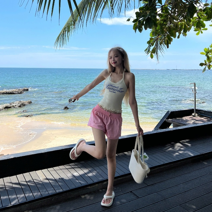 Áo Cổ Yếm TWENTI Phối Ren Summer Scent