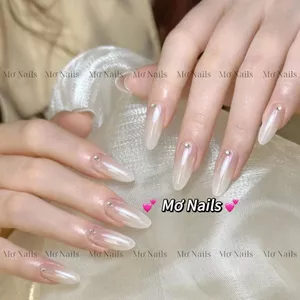 Nail Box Thiết Kế 10 Móng Úp Tráng Gương Ngọc Trai Nửa Móng M75
