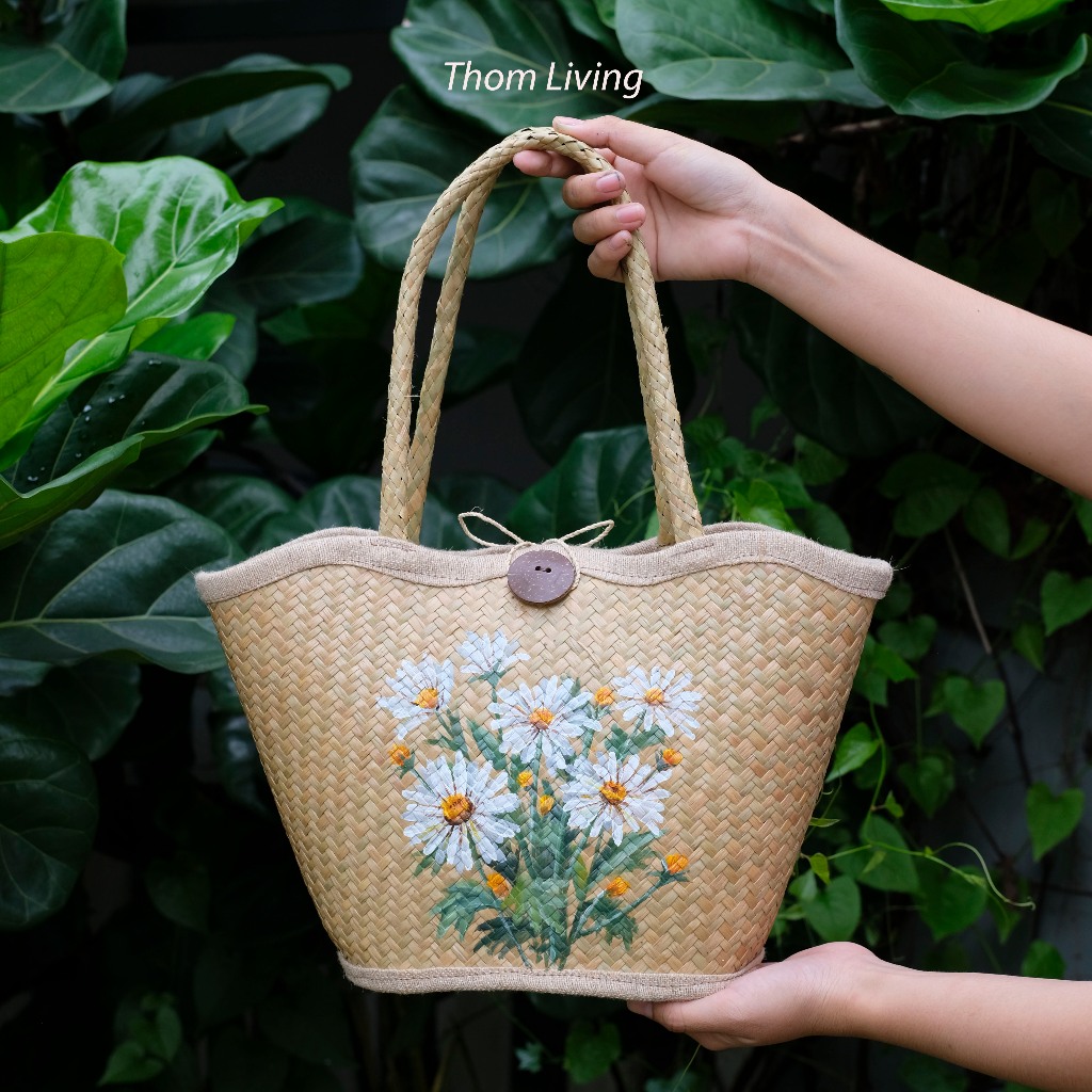 Giỏ cỏ bàng đi biển dáng lượn sóng vẽ hoa