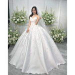 Váy cưới đi bàn cô dâu lilystore cúp búp sen đính lông vũ kết hạt bắt sáng lấp lánh ( hàng có sẵn ) full size s/m/l/xl  — ảnh 2