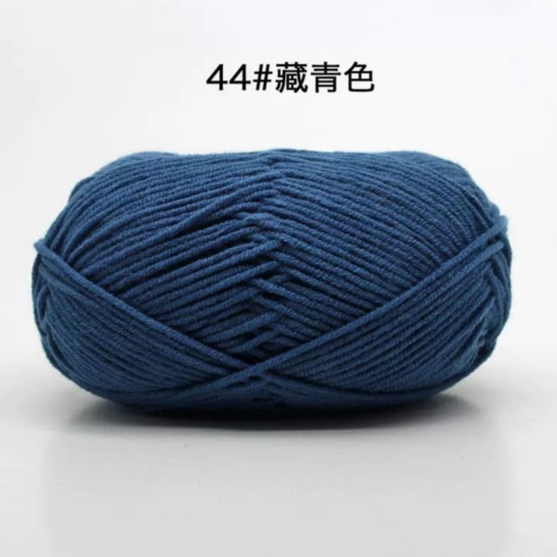 44 _ xanh đen