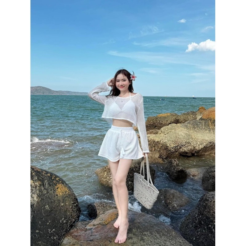 BIKINI, ĐỒ BƠI đi biển thời trang,3 chi tiết áo bra có mút quần short kèm áo KHOÁC REN LỖ tay dài chuẩn hình BiKiNi HANT