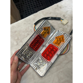 Đèn hậu led mũi tên ngắn 23cm. (Giá 1 chiếc)