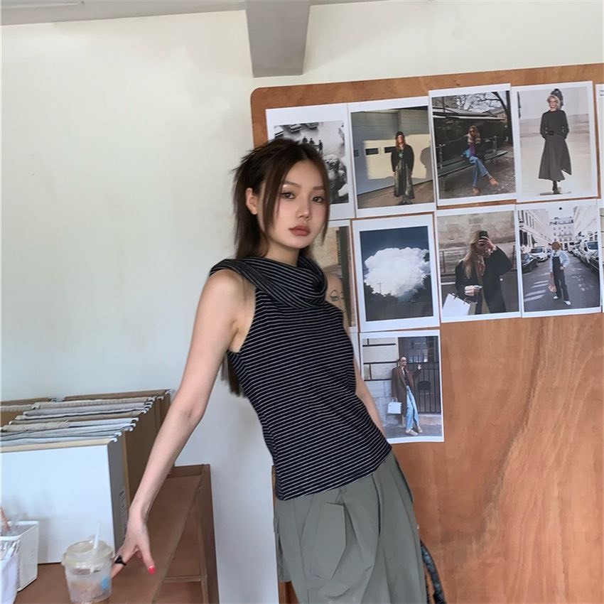 (sẵn)Áo trễ vai chất thun cotton mềm mịn họa tiết kẻ ngang màu đen và xanh thời trang nữ ATV001 - Tiktik