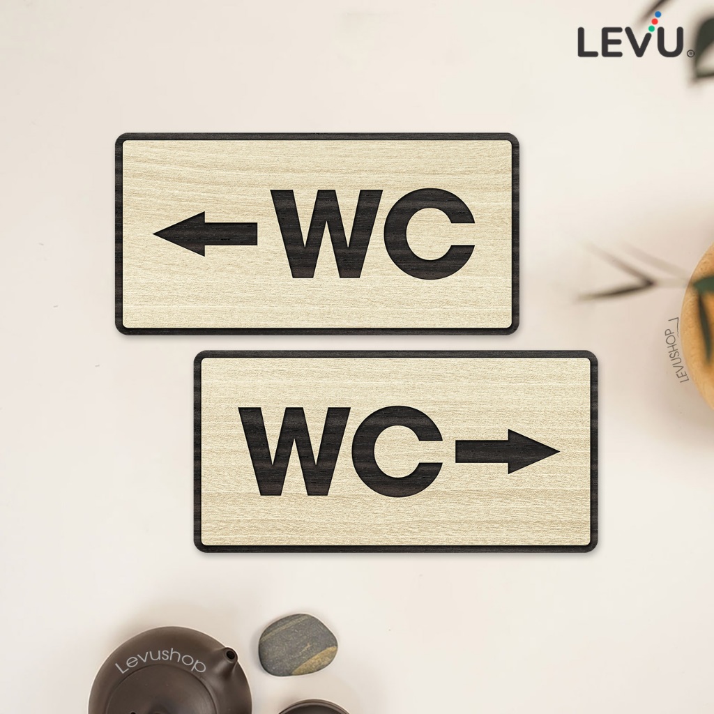 Bảng gỗ WC dán tường có mũi tên chỉ hướng nhà vệ sinh LEVU-TL06
