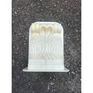 Khuôn đúc con bọ bê tông, kích thước thành phẩm 22x14cm.