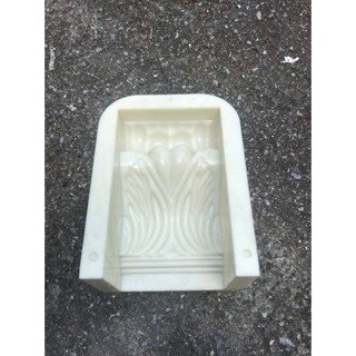 Khuôn đúc con bọ bê tông, kích thước thành phẩm 22x14cm.