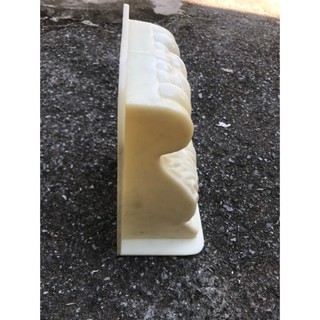 Khuôn đúc con bọ bê tông, kích thước thành phẩm 22x14cm.